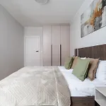 Ina Rent Doki Lägenhet Gdańsk
