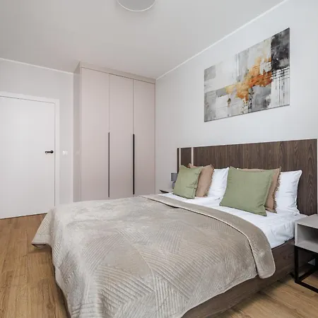 Ina Rent Doki Centrum Apartman *